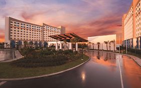 Universal'S Endless Summer Resort - Dockside Inn And Suites